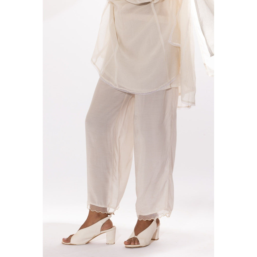 PANTS AND PAJAMAS White Printed Chanderi Mull Kurta with Pant (Set of 2)