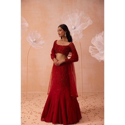 PARUL GANDHI Red Fishtail Lehenga With Blouse And Dupatta (Set of 3)