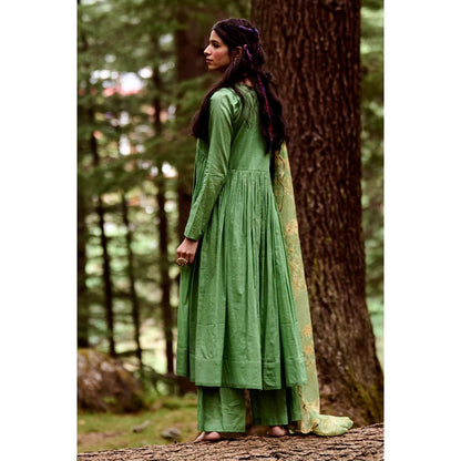 Paulmi & Harsh Green V-Cut Anarkali with Naksha Print Dupatta (Set of 3)