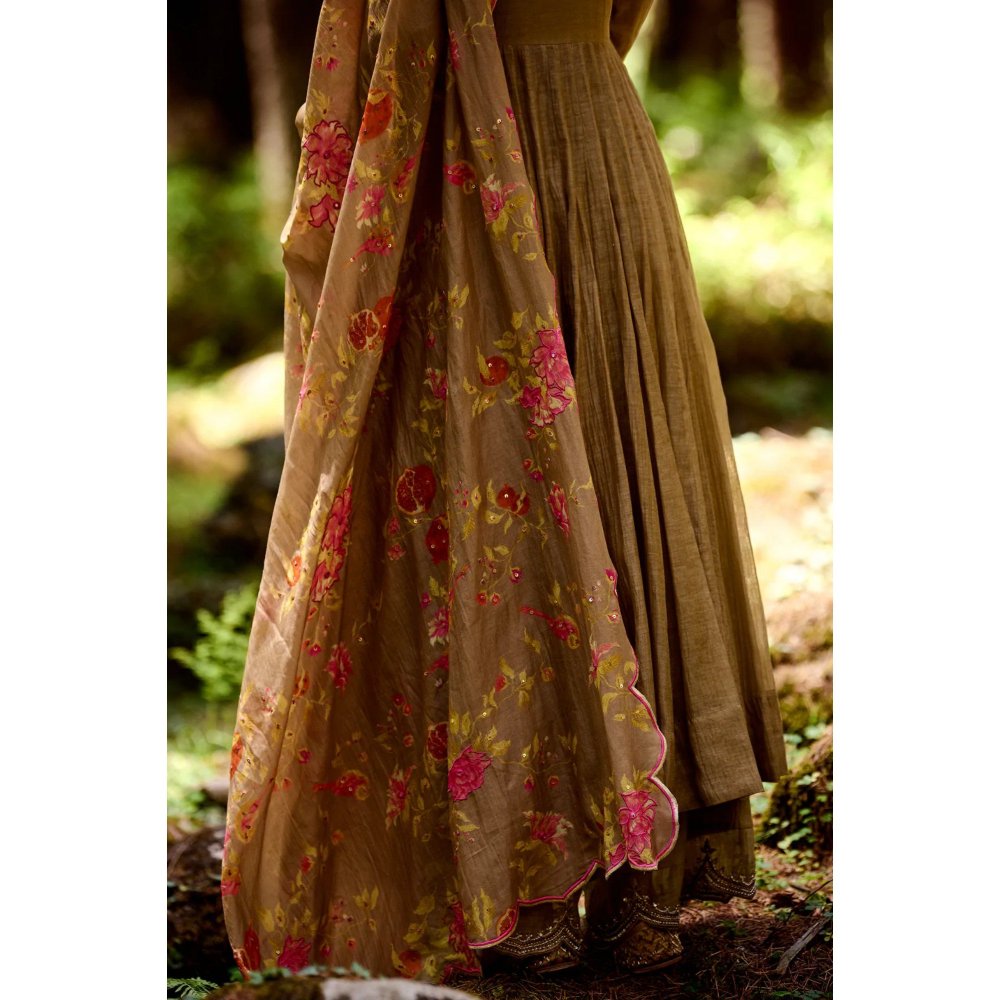 Paulmi & Harsh Beige 40 Kali Anarkali (Set of 3)