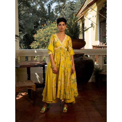 Paulmi & Harsh Garden Of Bloom Anarkali (Set of 3)