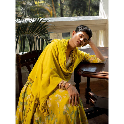 Paulmi & Harsh Garden Of Bloom Anarkali (Set of 3)