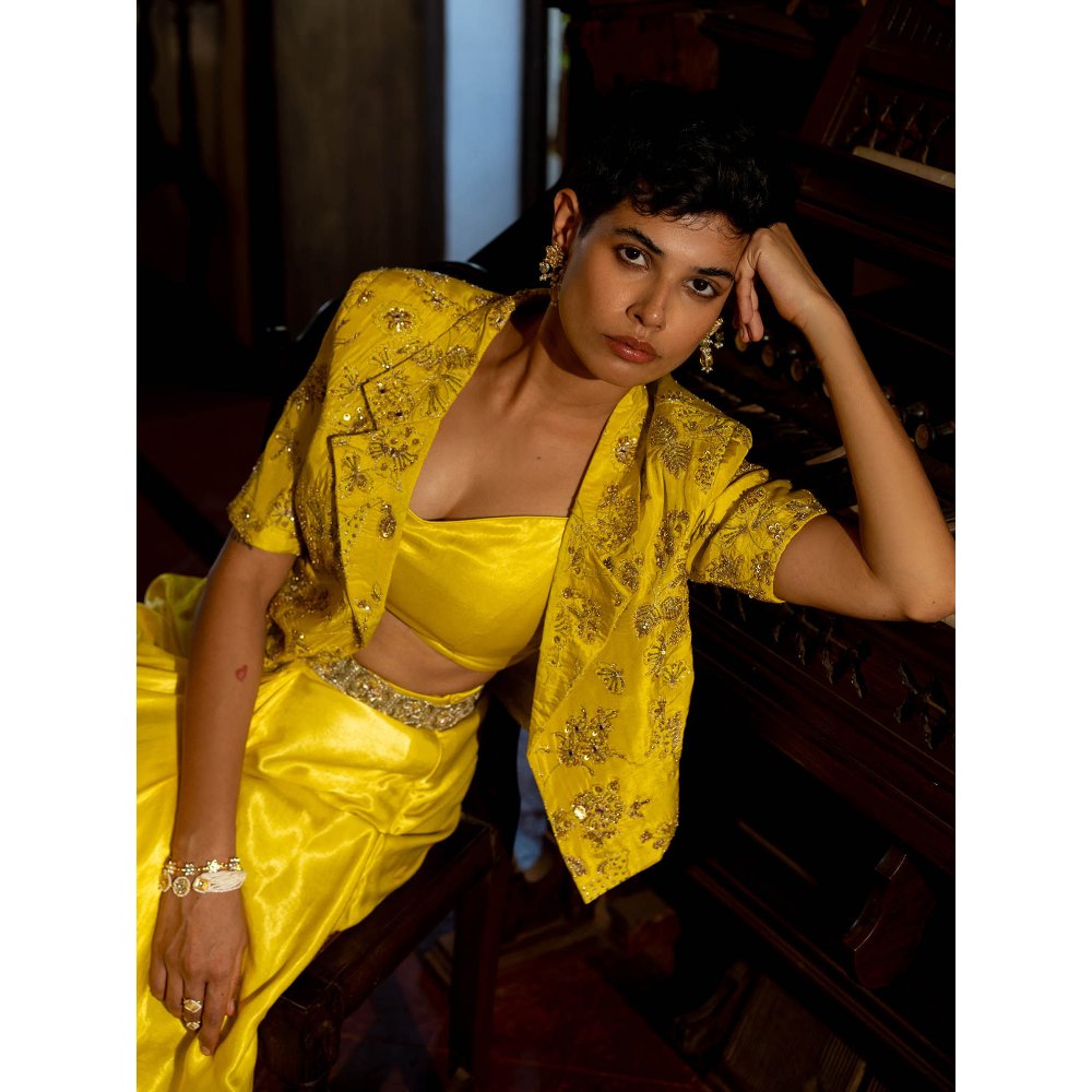 Paulmi & Harsh Refreshing Yellow Self Woven Jacket (Set of 4)