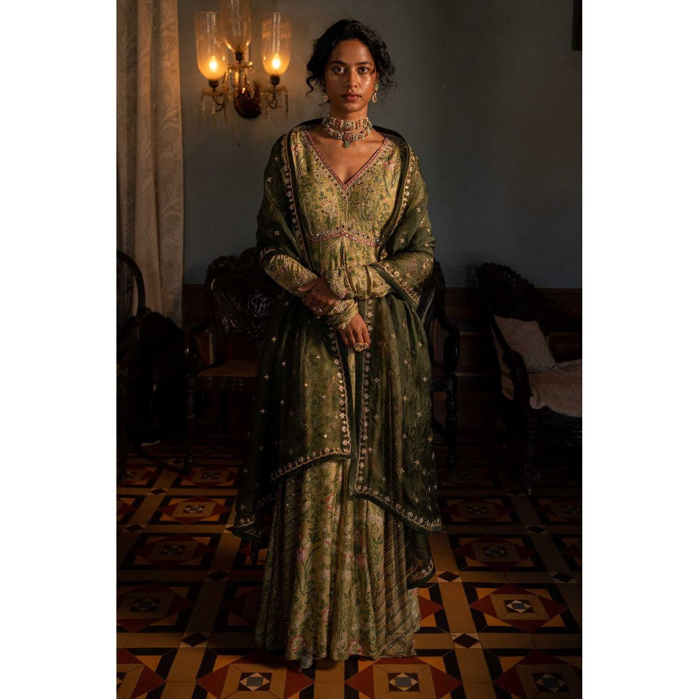 Paulmi & Harsh Women Green Cotton Silk V-Neck Kurta and Dupatta