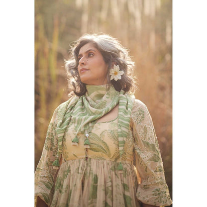 Paulmi & Harsh Women Green Chanderi Round Neck Kurta with Palazzo and Scaff