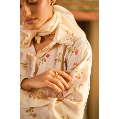 Paulmi & Harsh Women Off White Linen Collar Neck Kurta with Pant and Scarf
