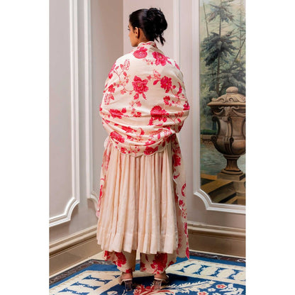 Paulmi & Harsh Women Off White Chiniya Silk Round Neck Kurta with Pant and Dupatta