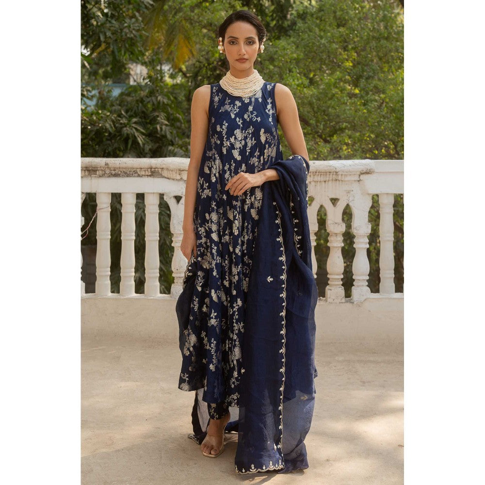 Paulmi & Harsh Women Blue Jacquard Round Neck Kurta with Pants and Dupatta
