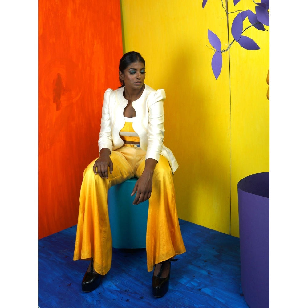 Payal Dawar Off White Bold Curves Co-Ord (Set of 3)