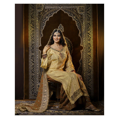 Payal Dawar Pakistani Embellished Kurta with Sharara and Dupatta (Set of 3)