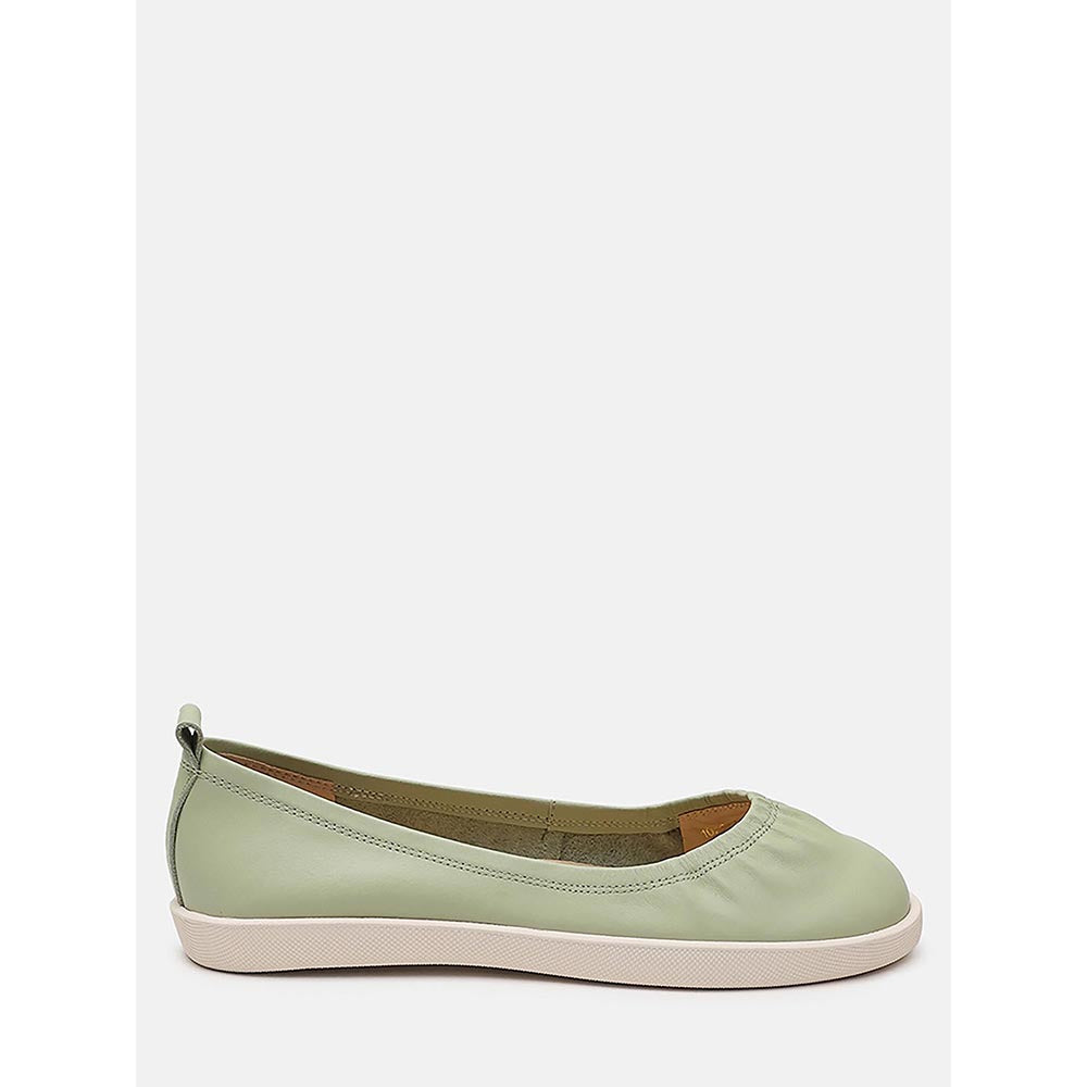 PAZZION Women's Green Tammy Ruched Round-Toe Ballerina