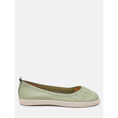 PAZZION Women's Green Tammy Ruched Round-Toe Ballerina