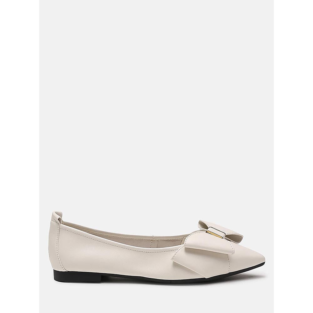 PAZZION Women's Beige Alicia Bow Ballerina