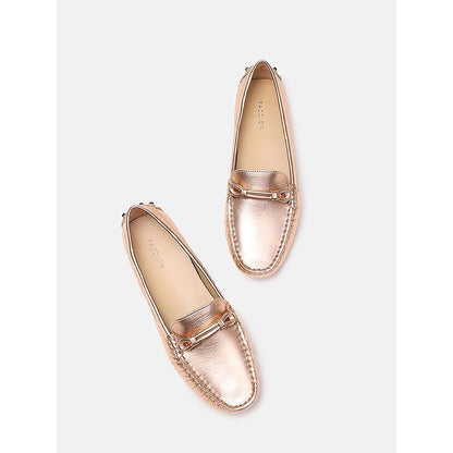 PAZZION Women's Beige Eve Metallic Loafers