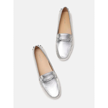 PAZZION Women's Silver Eve Metallic Loafers