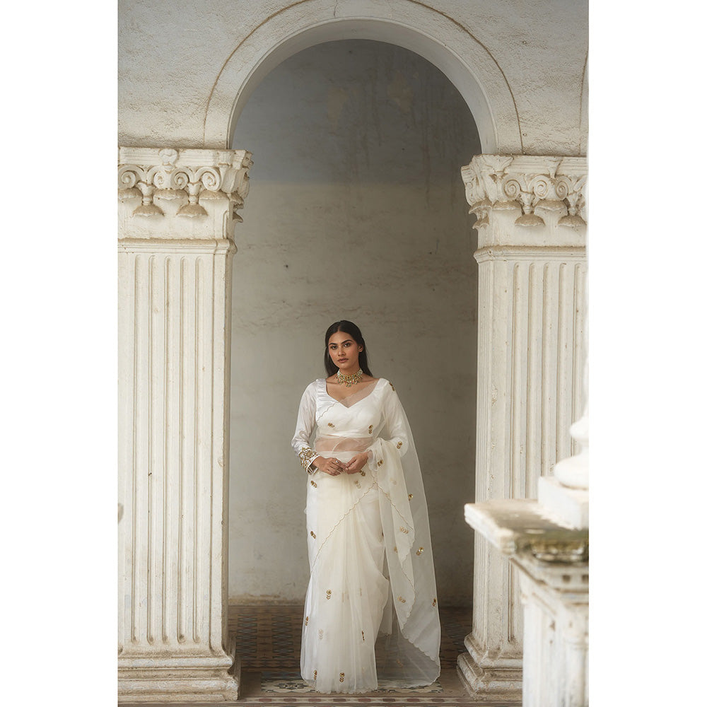 PEELI DORI Iris White Organza Embellished Saree with Stitched Blouse