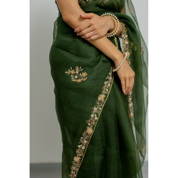 PEELI DORI Heeran Silk Green Embroidered Organza Saree with Stitched Blouse