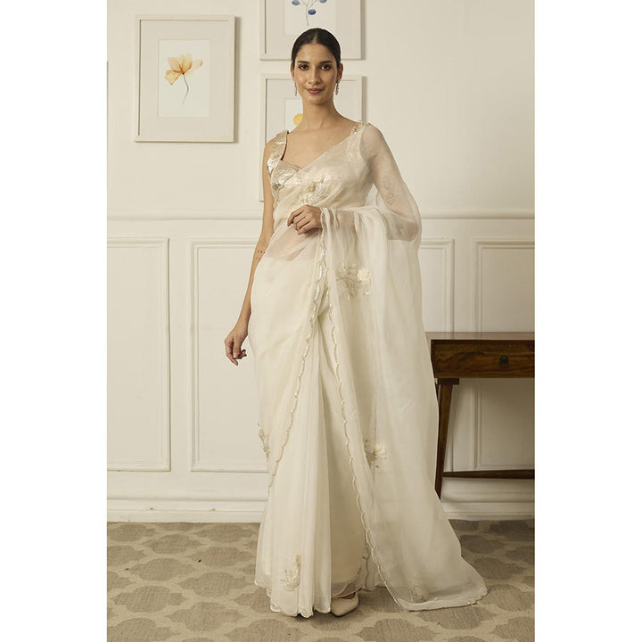 PEELI DORI White Floret Saree with Stitched Blouse