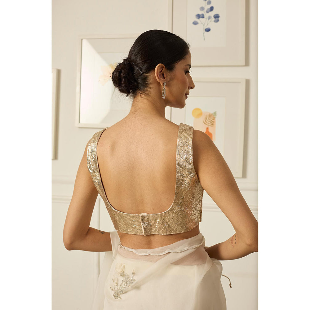 PEELI DORI White Floret Saree with Stitched Blouse