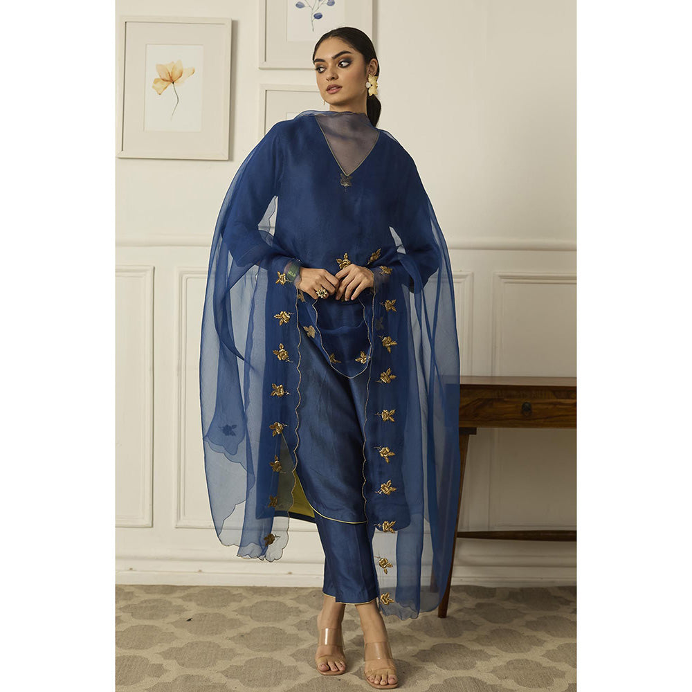 PEELI DORI Blue Rose Kurta with Pant and Dupatta (Set of 3)