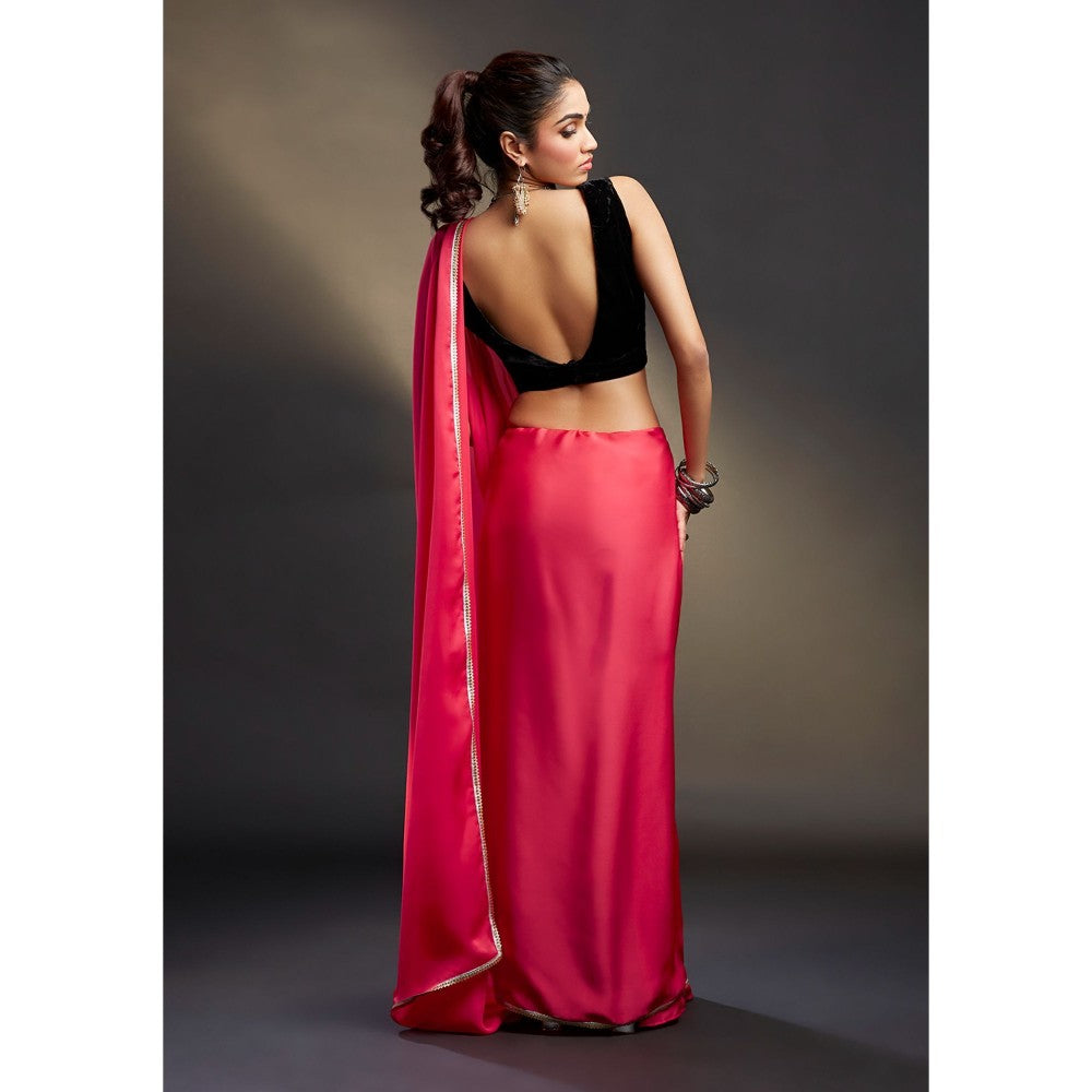 PHATAKAA Coral Saree Without Blouse