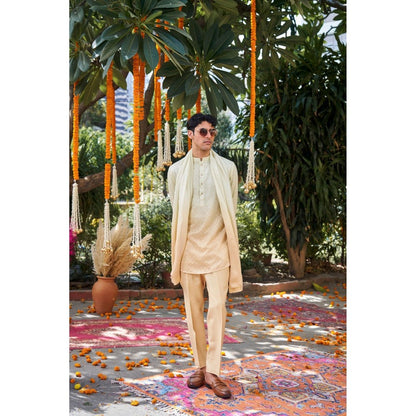 Philocaly Men Pratoy Off White Silk Blend Mandarin Neck Thread Work Kurta with Stole