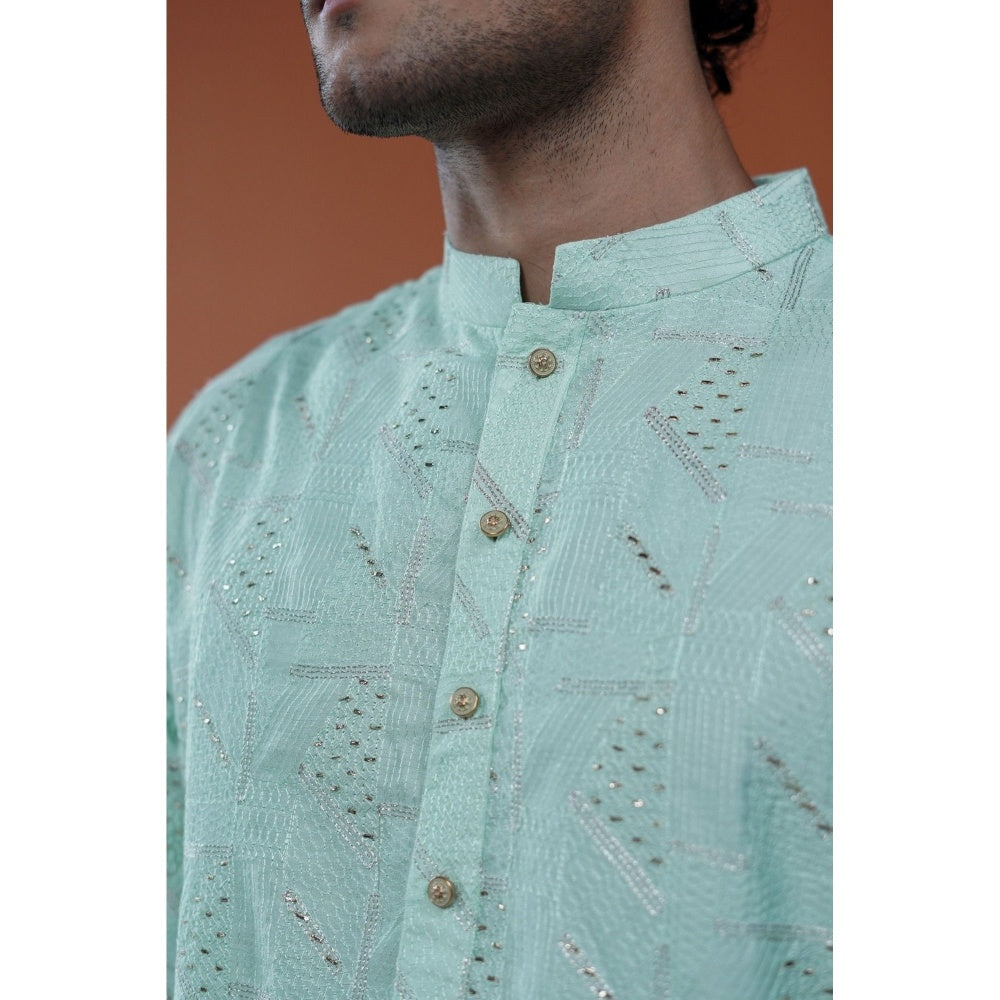 Philocaly Men Taazgi Green Silk Blend Mandarin Neck Thread Work Kurta