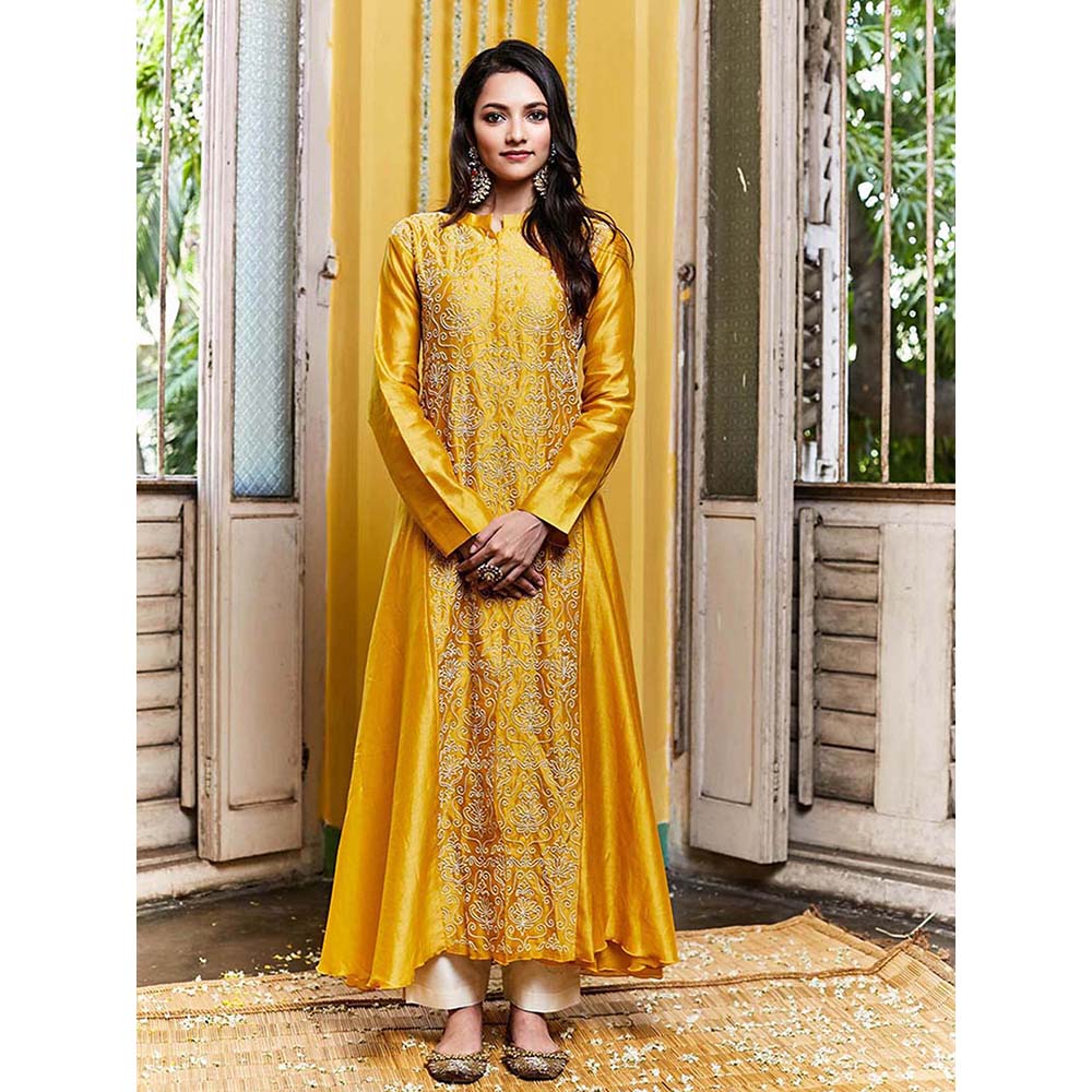 PINK CITY BY SARIKA Silk Chanderi Asymmetrical Kurta with Pant Pearl Lotus Jaal (Set of 2)