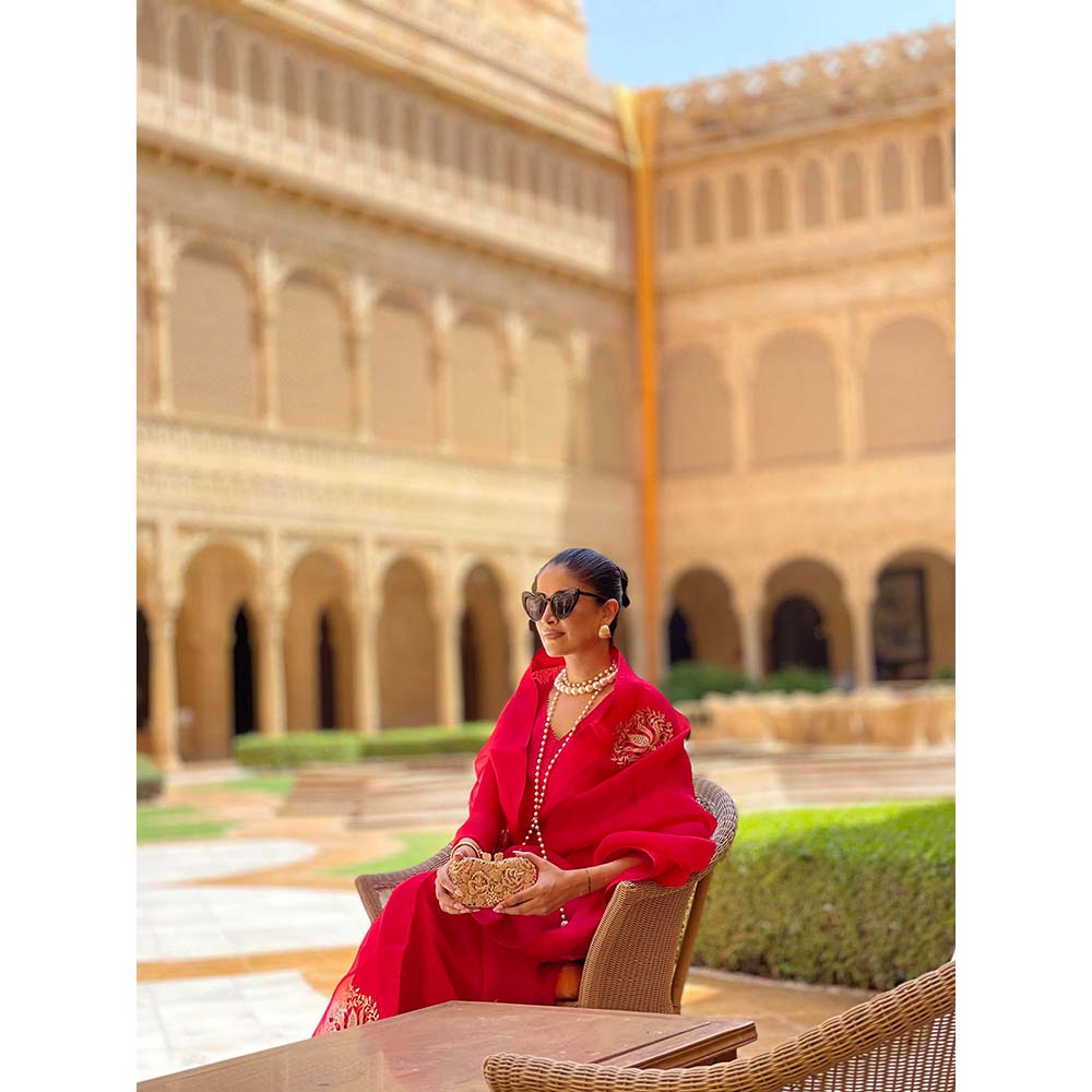 PINK CITY BY SARIKA Red Saree With Stitched Blouse