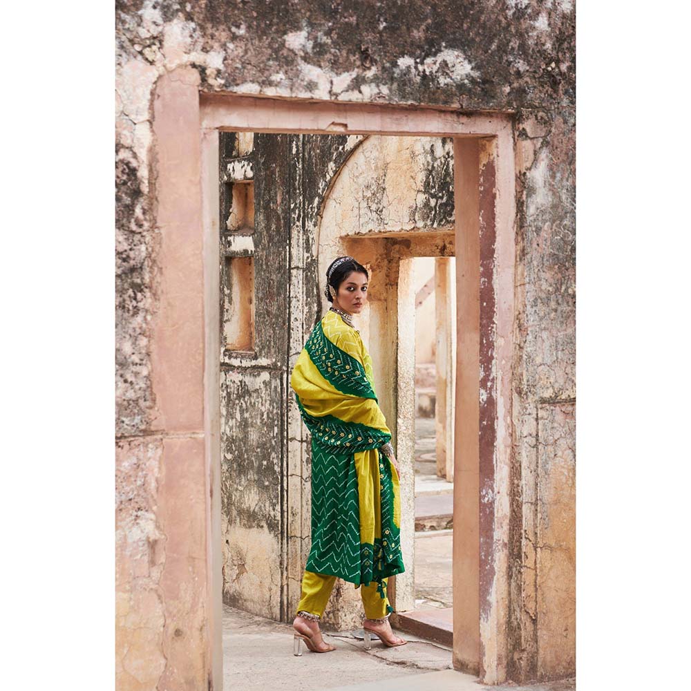 PINK CITY BY SARIKA Women's Jodha Shaded Bandhani Kurta with Pant and Dupatta (Set of 3)