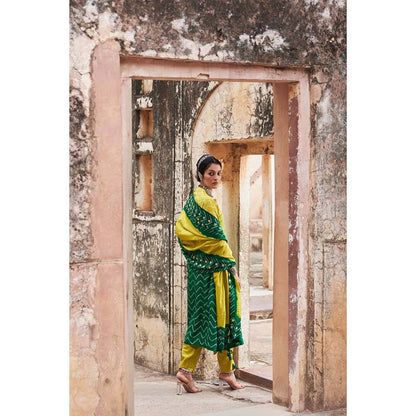 PINK CITY BY SARIKA Women's Jodha Shaded Bandhani Kurta with Pant and Dupatta (Set of 3)