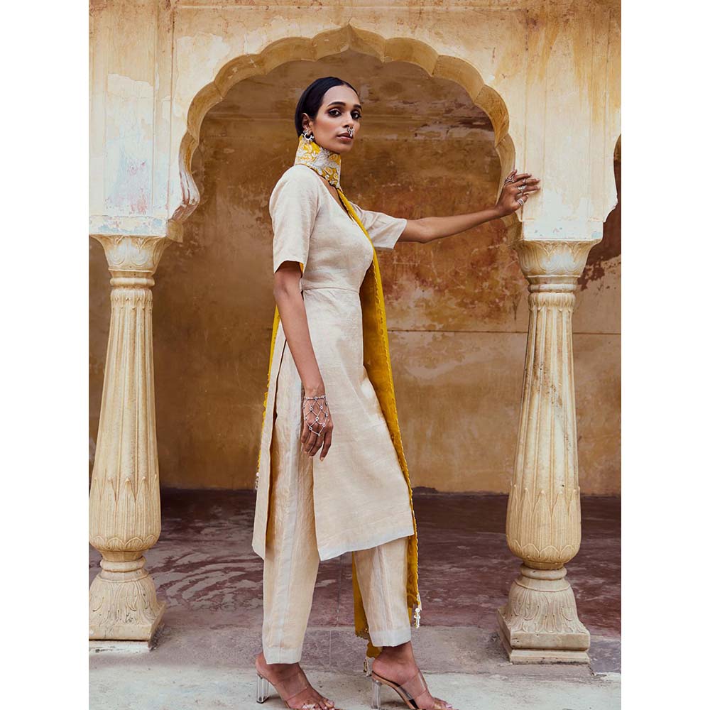 PINK CITY BY SARIKA Silver Chandi Kurta with Pant and Dupatta (Set of 3)