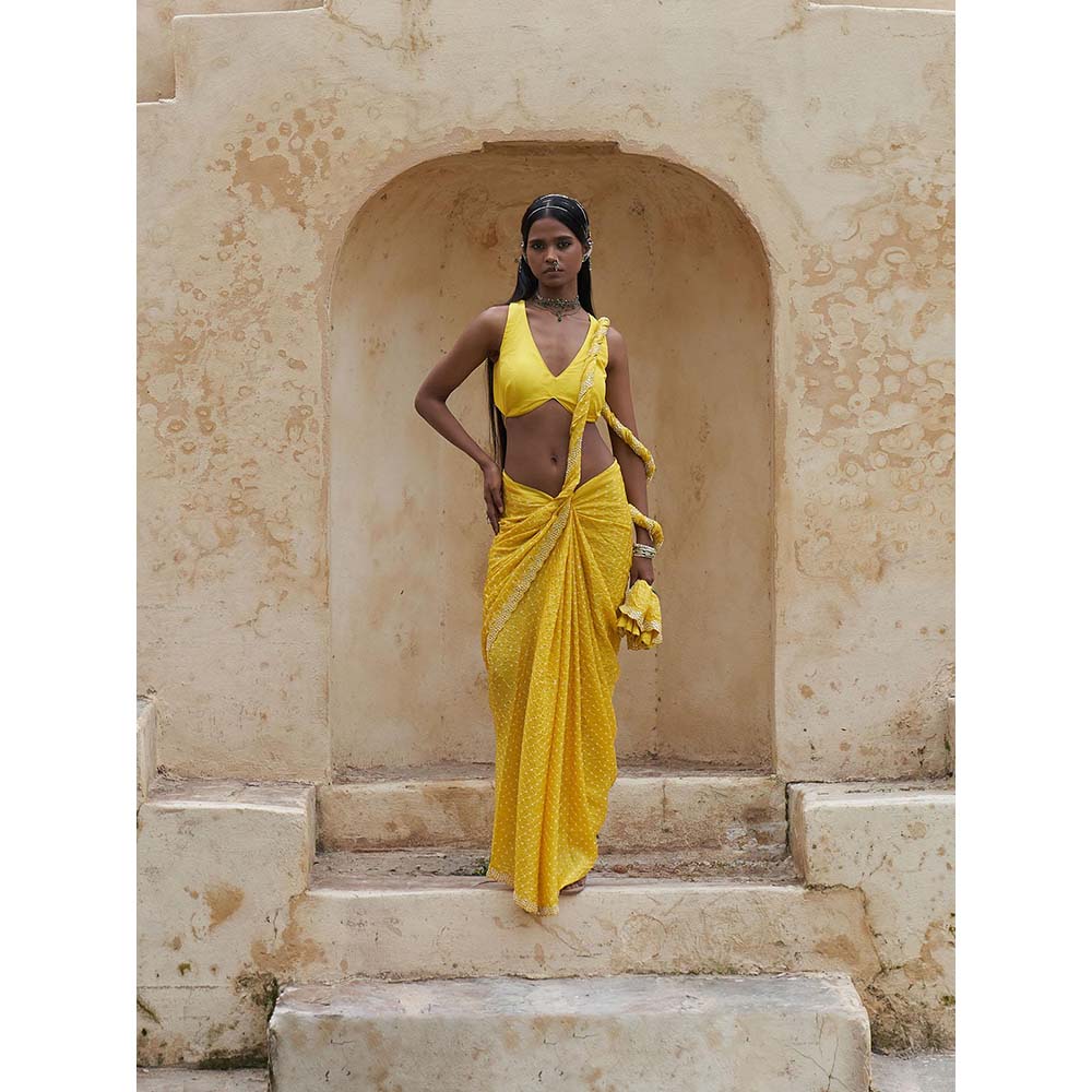 PINK CITY BY SARIKA Yellow Bandani Saree with Unstitched Blouse and Collar