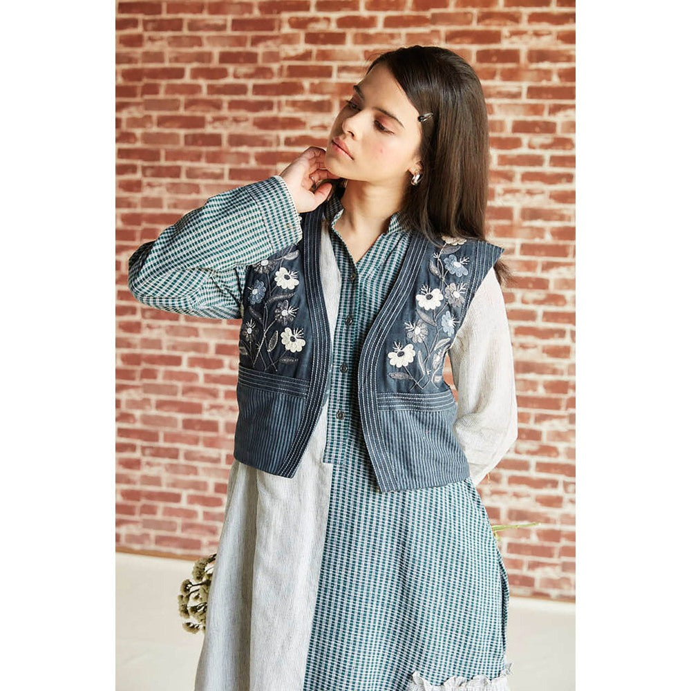 Pinnacle By Shruti Sancheti Grey Embroidered Jacket
