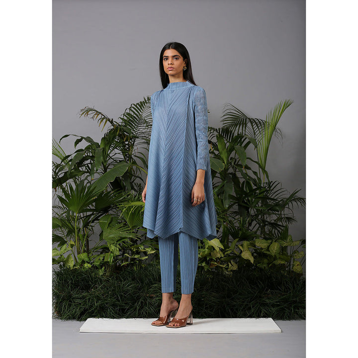 Pleats by Aruni Powder Blue Crushed Sleeves Kurti and Pant (Set of 2)