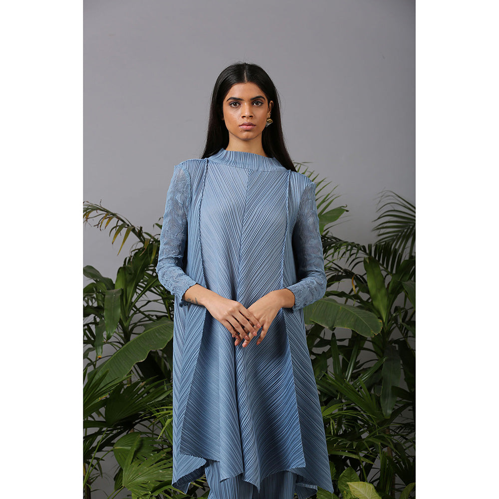 Pleats by Aruni Powder Blue Crushed Sleeves Kurti and Pant (Set of 2)