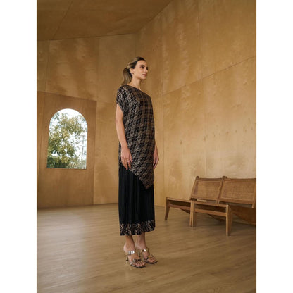 Pleats by Aruni Black Top with Pant (Set of 2)