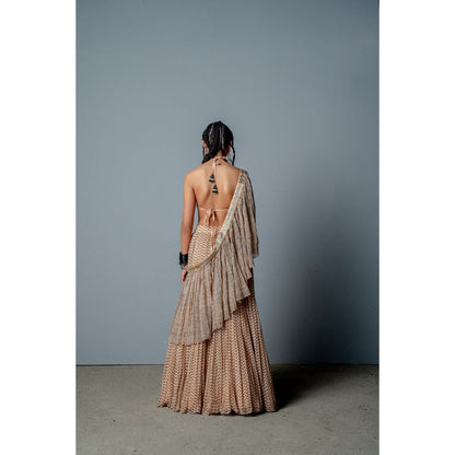 POOJA RAJGARHIA GUPTA The Amina Gather Lehenga (Set of 3)