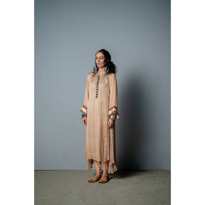 POOJA RAJGARHIA GUPTA Zenobia Umbrella Kurta with Pant (Set of 2)