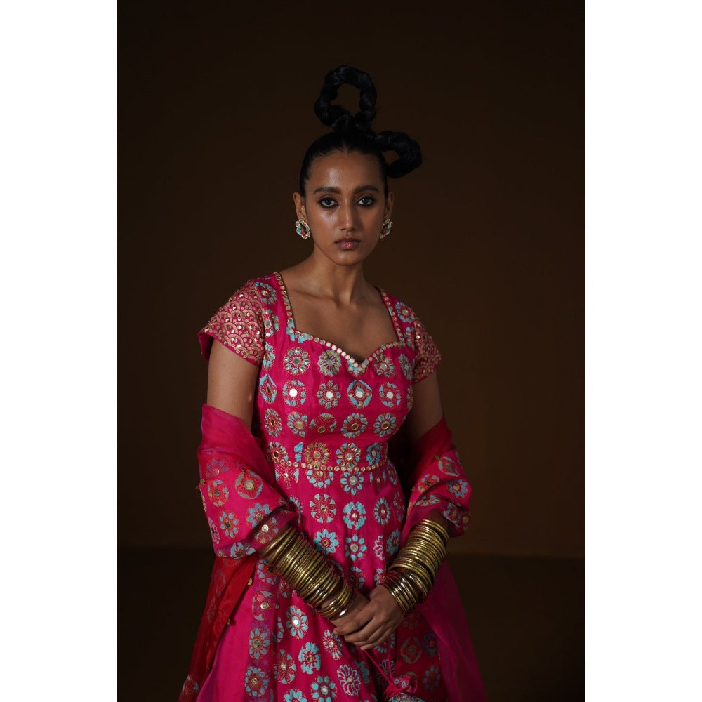 POOJA RAJGARHIA GUPTA Anardana Anarkali Kurta with Dupatta (Set of 2)