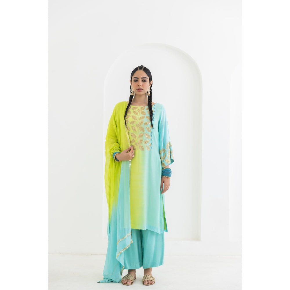 POOJA RAJGARHIA GUPTA Mogra Kurta with Pant (Set of 2)