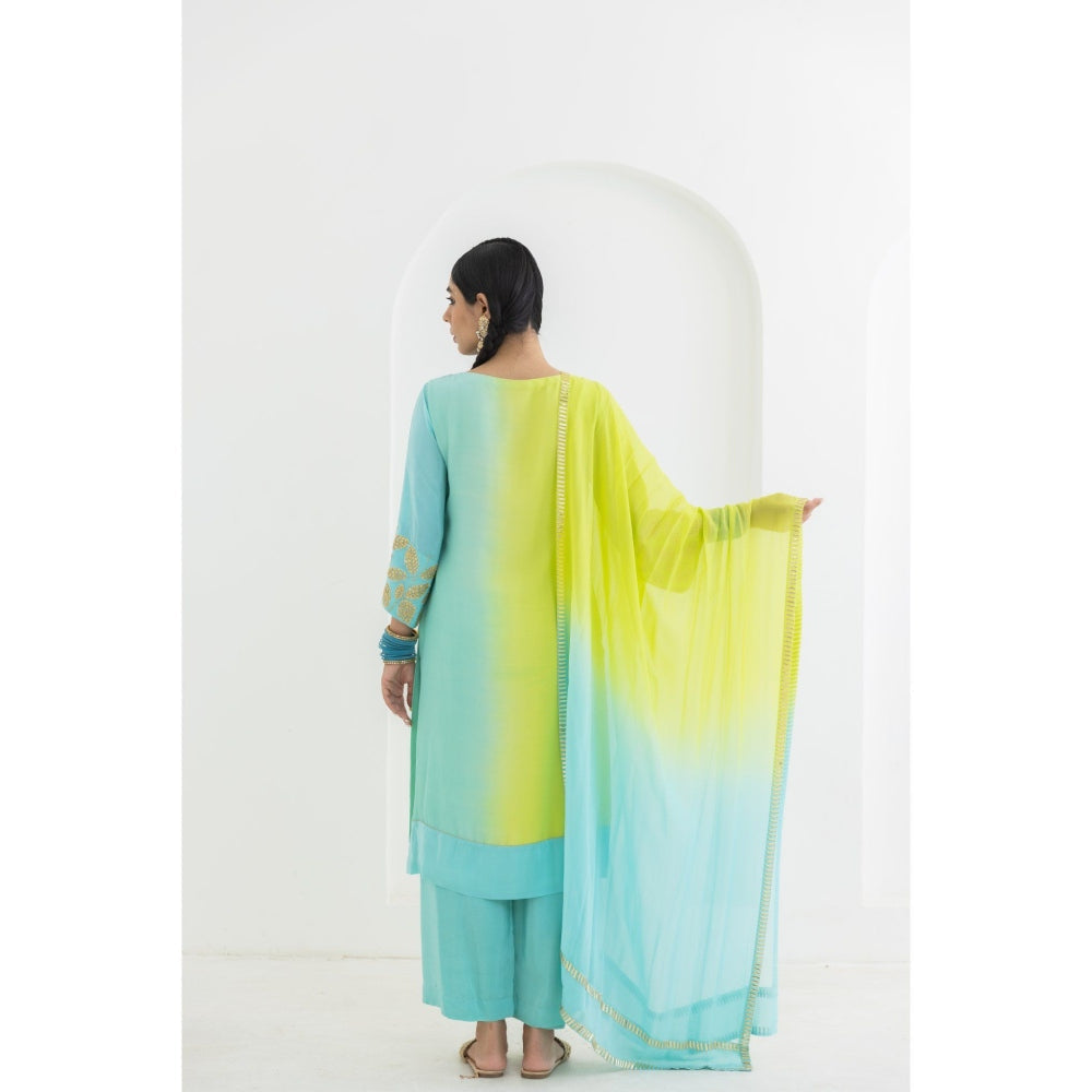 POOJA RAJGARHIA GUPTA Mogra Kurta with Pant (Set of 2)