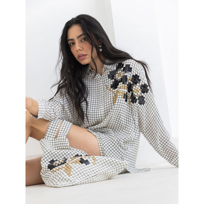 POOJA RAJGARHIA GUPTA White Kimino Co-Ord (Set of 2)