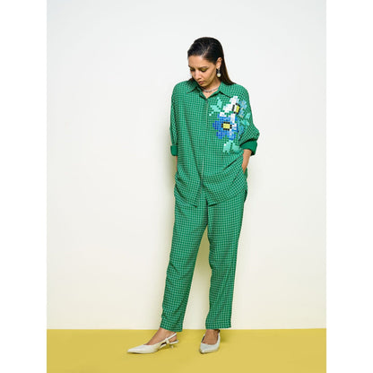 POOJA RAJGARHIA GUPTA Green Checkered Pant