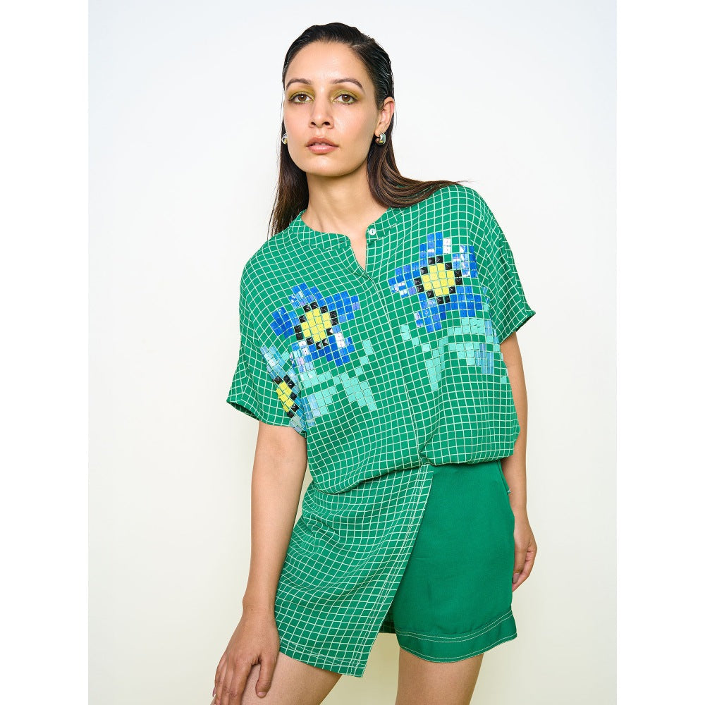 POOJA RAJGARHIA GUPTA Green Shorts
