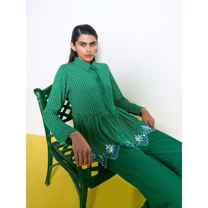 POOJA RAJGARHIA GUPTA Green Honeybee Co-Ord (Set of 2)