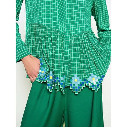 POOJA RAJGARHIA GUPTA Green Honeybee Co-Ord (Set of 2)