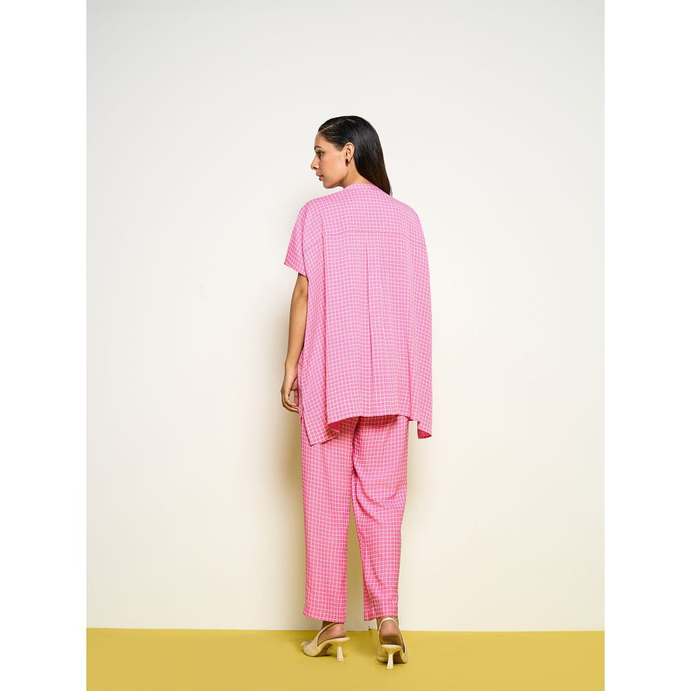 POOJA RAJGARHIA GUPTA Pink Square Shirt