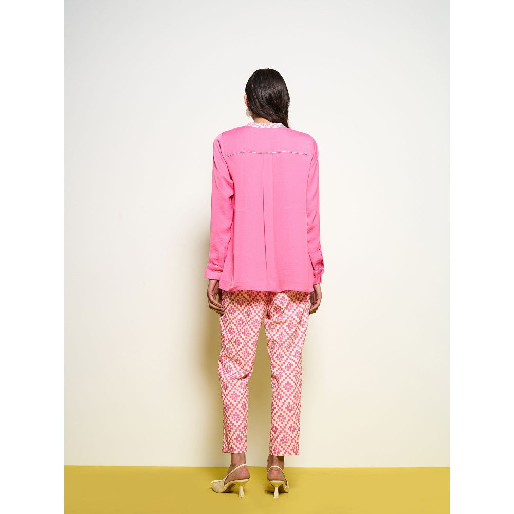 POOJA RAJGARHIA GUPTA Pink Wildflower Shirt With Pant (Set of 2)