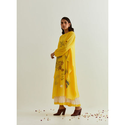 PRAMA By Pratima Pandey Printed Chanderi Yellow Kurta with Inner (Set of 2)